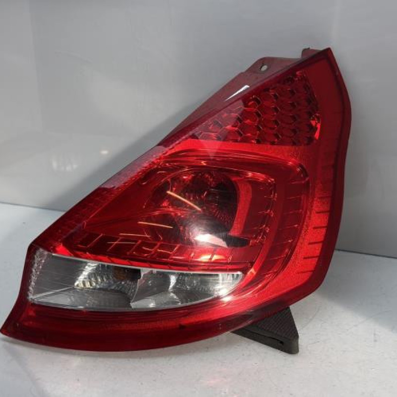 Feu arriere principal droit (feux) FORD FIESTA 6 Photo n°3