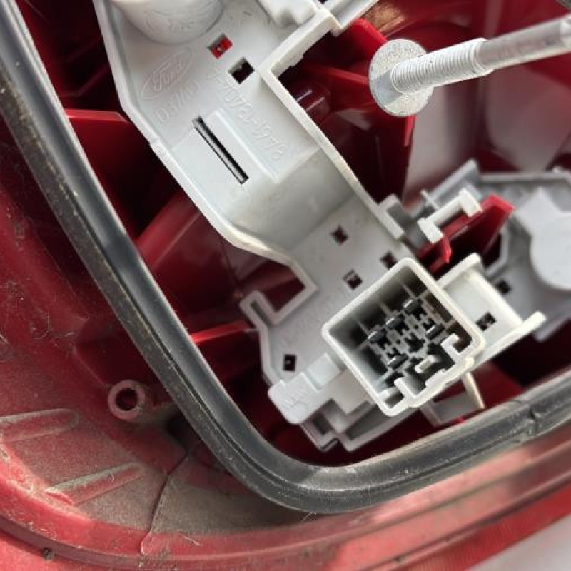 Feu arriere principal droit (feux) FORD FIESTA 6 Photo n°5