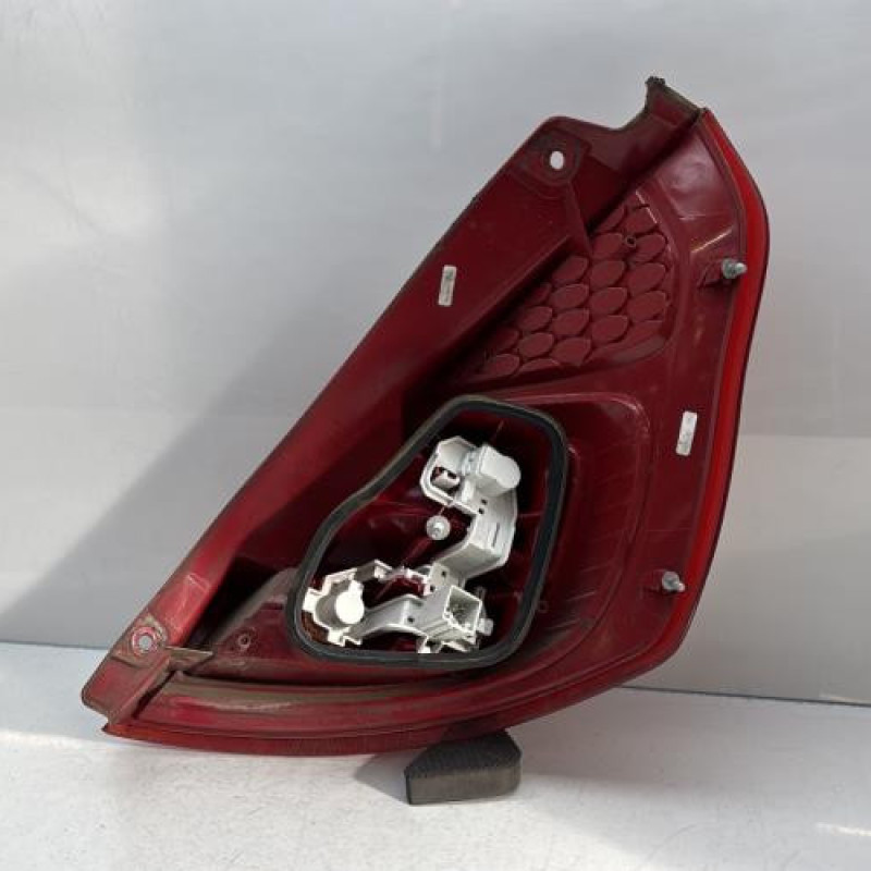 Feu arriere principal gauche (feux) FORD FIESTA 6 Photo n°4