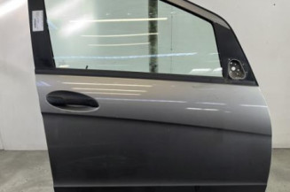 Porte avant droit MERCEDES CLASSE A 169 Photo n°1