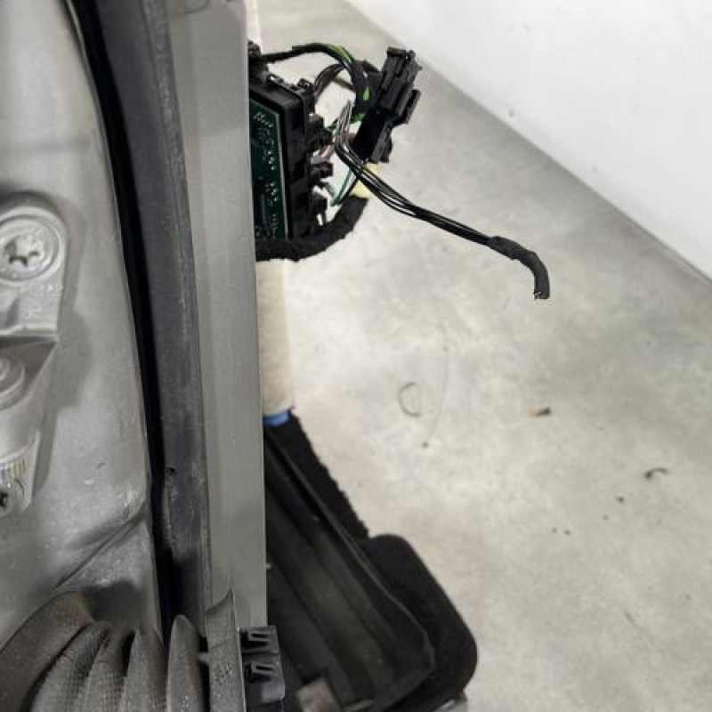 Porte avant droit MERCEDES CLASSE A 169 Photo n°4