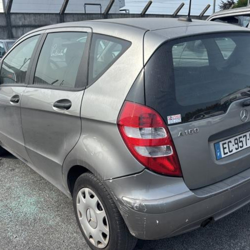 Porte avant droit MERCEDES CLASSE A 169 Photo n°11