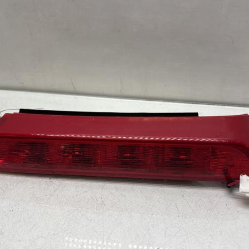 Feu arriere stop central KIA STONIC Photo n°1