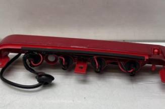 Feu arriere stop central KIA STONIC