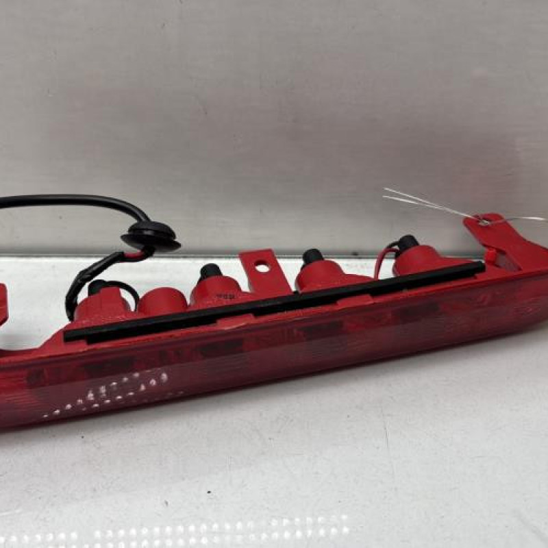 Feu arriere stop central KIA STONIC Photo n°3