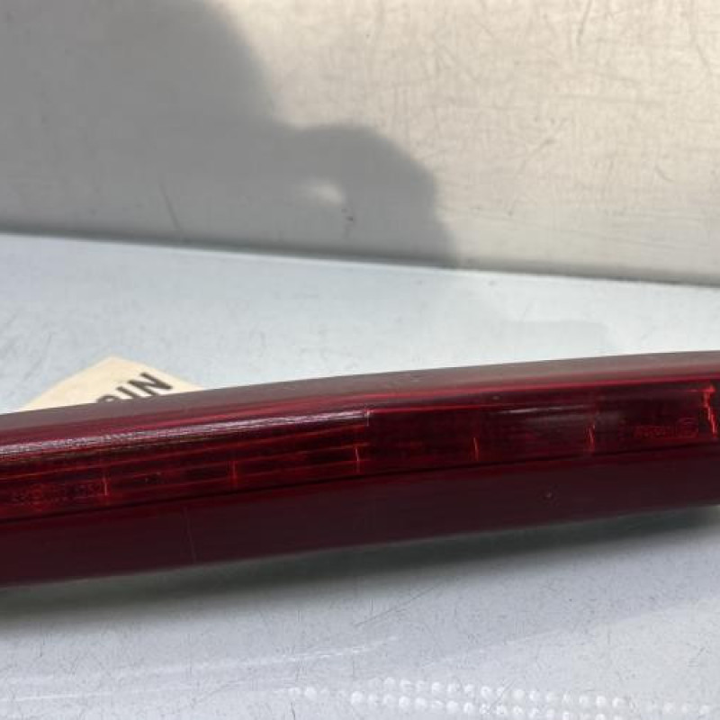 Feu arriere stop central OPEL ASTRA H Photo n°1