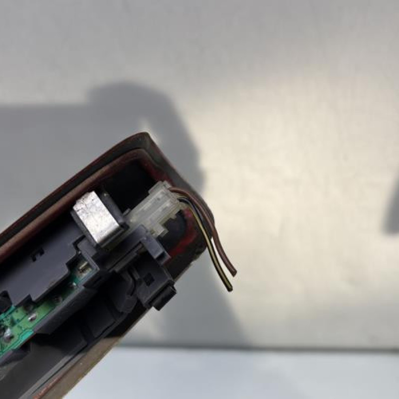 Feu arriere stop central OPEL ASTRA H Photo n°3