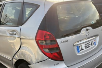 Feu arriere stop central MERCEDES CLASSE A 169