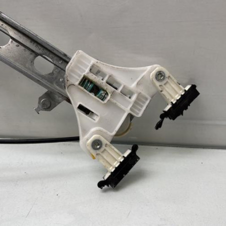 Leve vitre electrique avant droit SUZUKI SWIFT 4