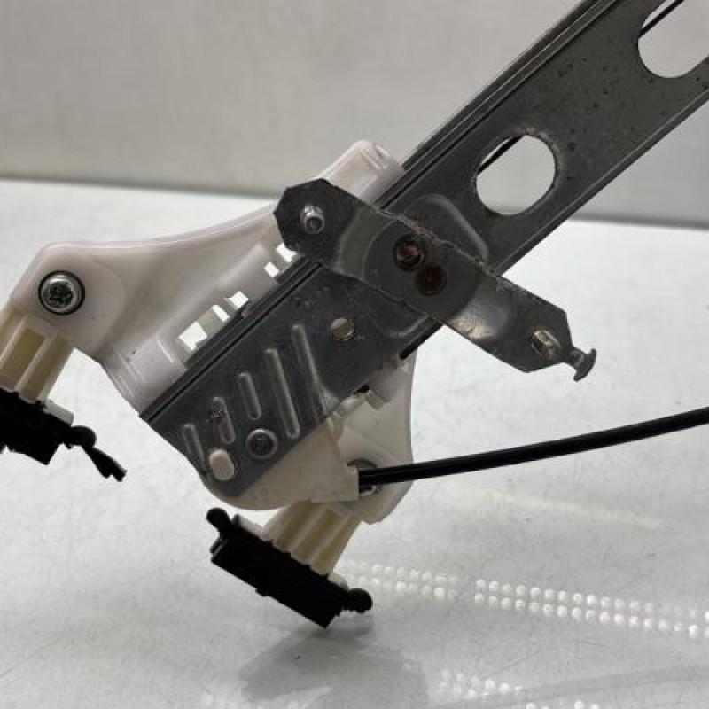 Leve vitre electrique avant droit SUZUKI SWIFT 4 Photo n°5