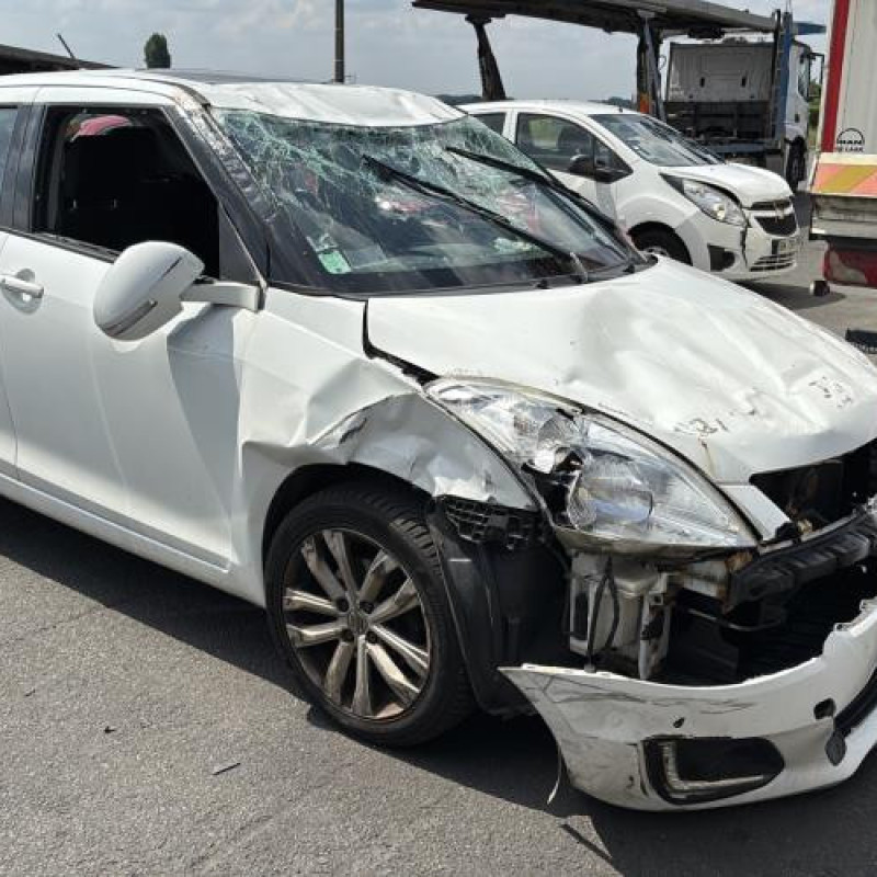 Leve vitre electrique avant droit SUZUKI SWIFT 4 Photo n°7