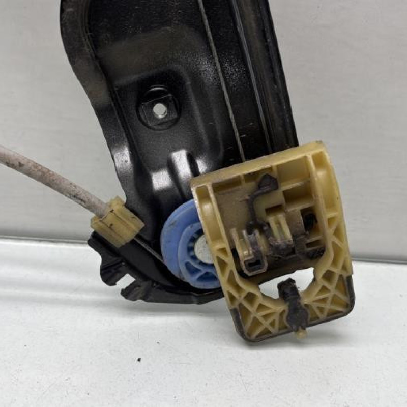 Leve vitre electrique avant droit OPEL ASTRA J Photo n°3