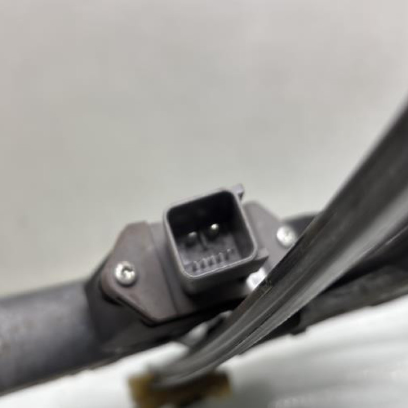 Leve vitre electrique avant droit OPEL ASTRA J Photo n°5