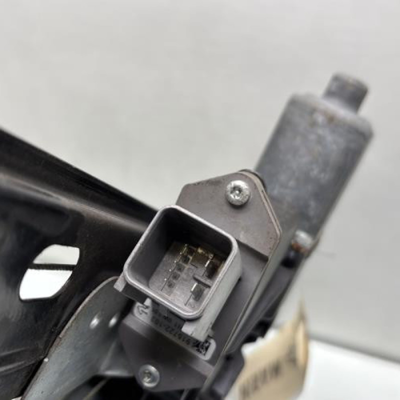 Leve vitre electrique avant droit OPEL ASTRA J Photo n°6