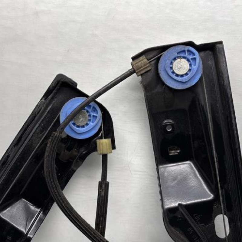 Leve vitre electrique avant gauche OPEL ASTRA J Photo n°4