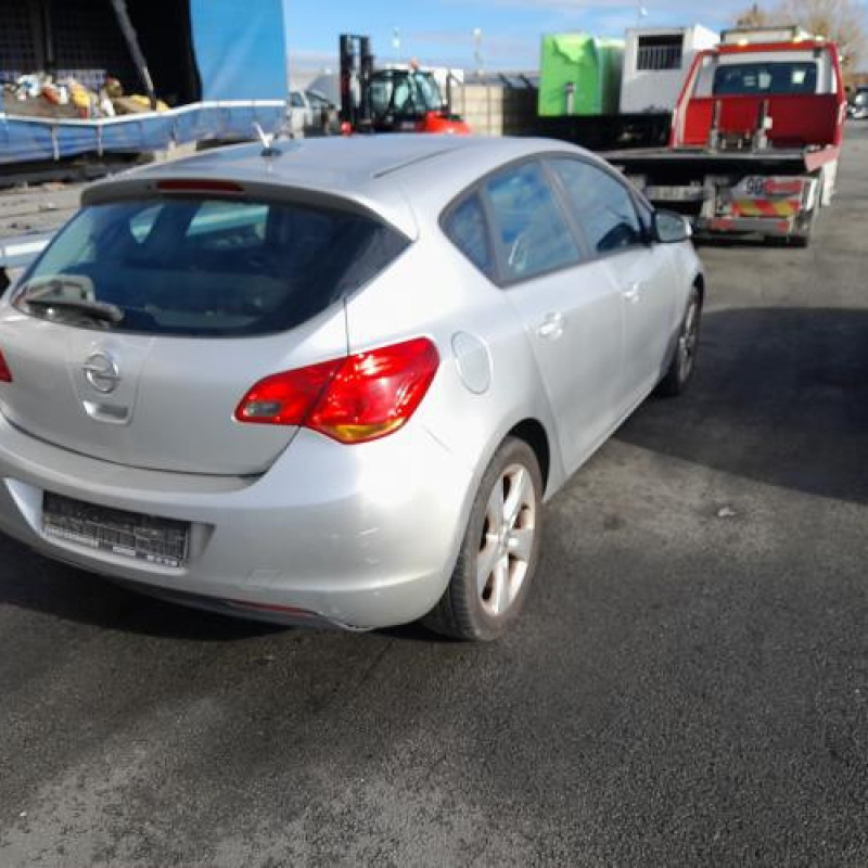 Leve vitre electrique avant gauche OPEL ASTRA J Photo n°11