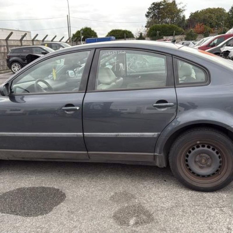 Moteur VOLKSWAGEN PASSAT 4 Photo n°7