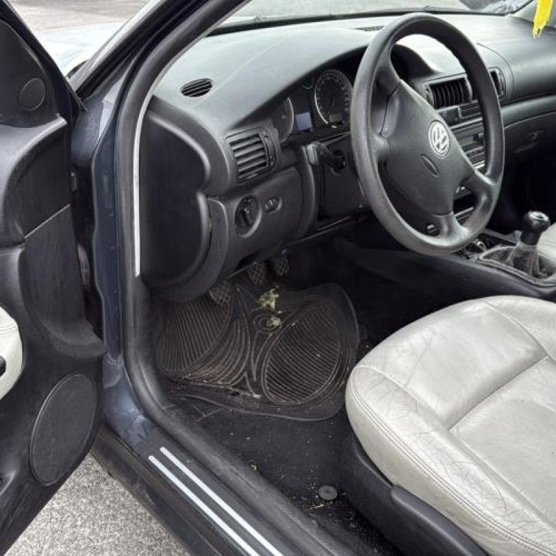 Moteur VOLKSWAGEN PASSAT 4 Photo n°11