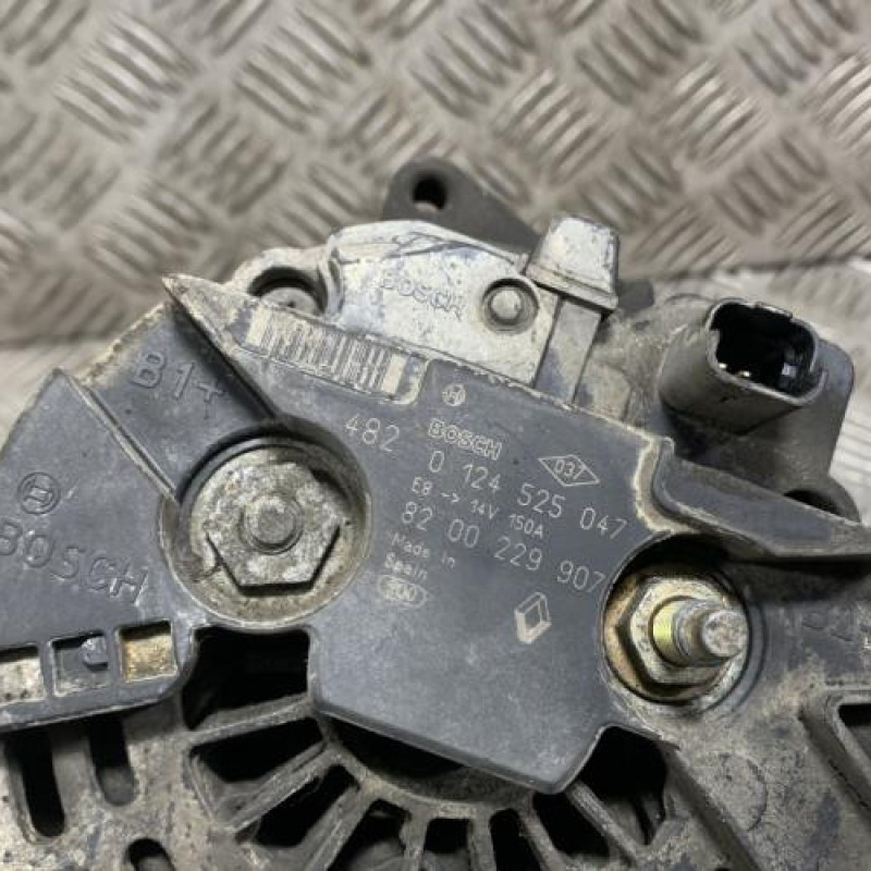 Alternateur RENAULT TRAFIC 2 Photo n°2