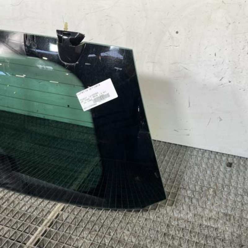 Lunette arriere PEUGEOT 207 Photo n°3