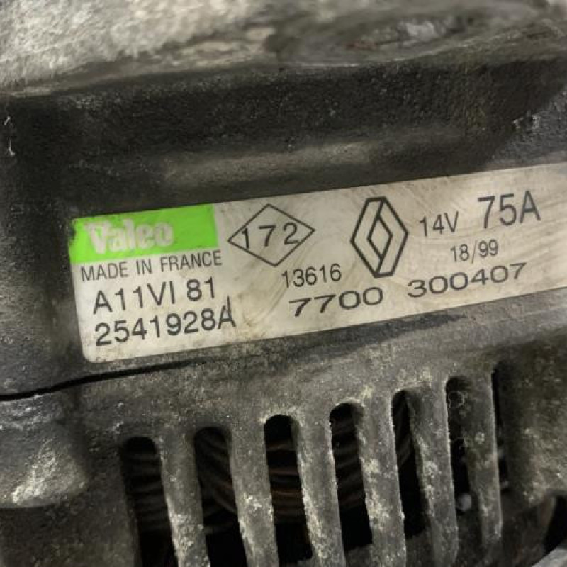 Alternateur RENAULT MASTER 2 Photo n°2