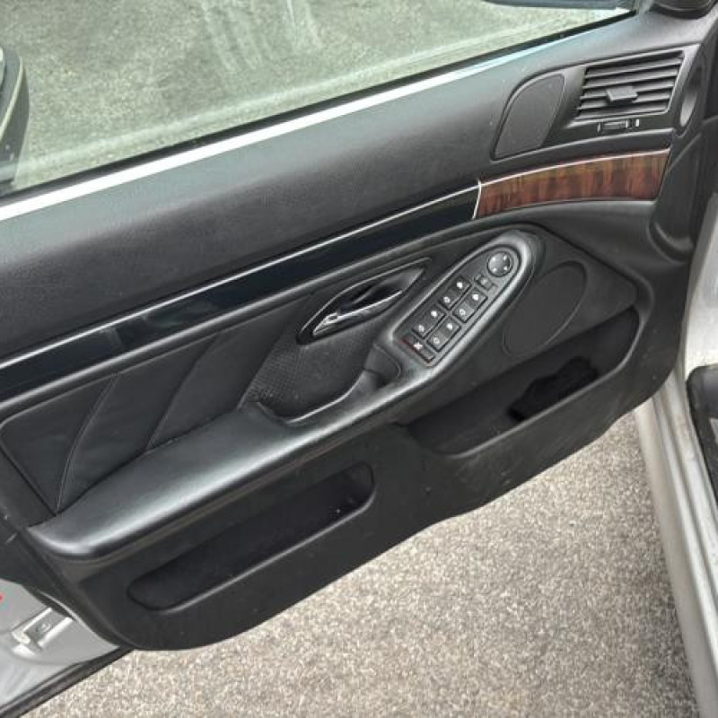 Serrure avant droit BMW SERIE 5 E39 Photo n°13