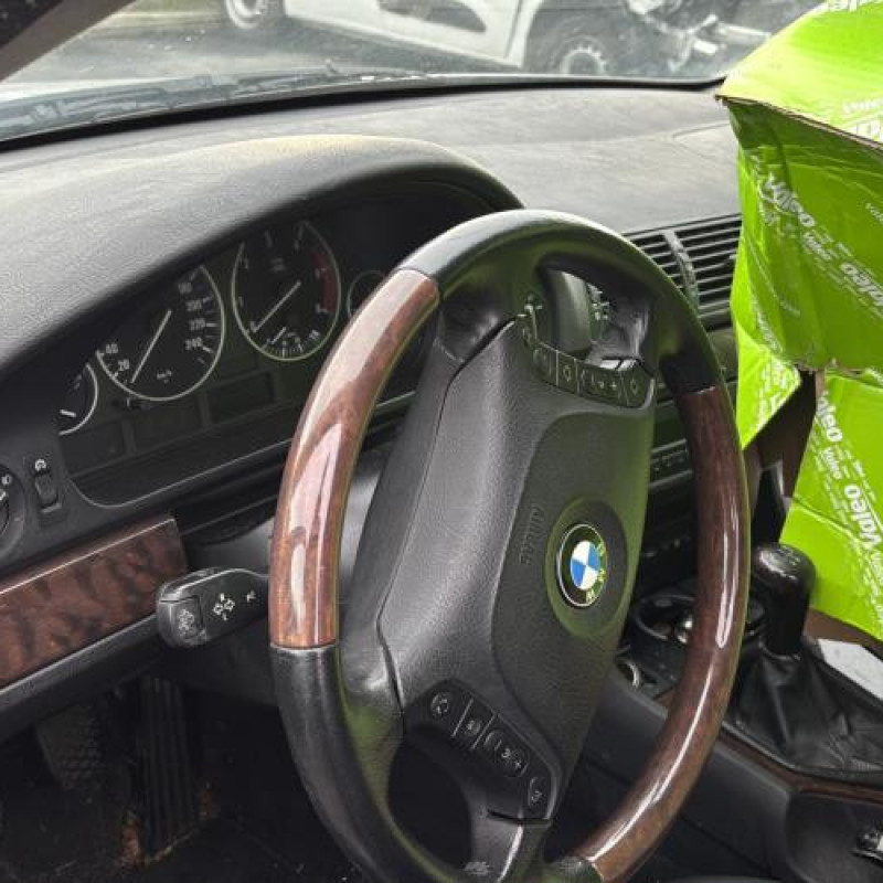 Serrure avant droit BMW SERIE 5 E39 Photo n°17