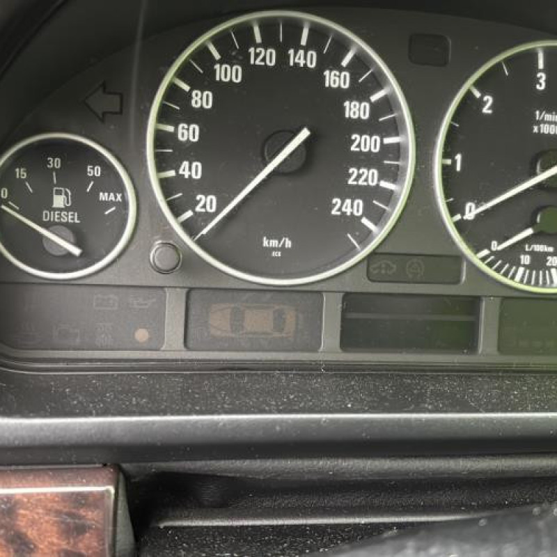 Serrure avant droit BMW SERIE 5 E39 Photo n°20