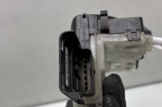 Serrure arriere droit PEUGEOT 5008 2