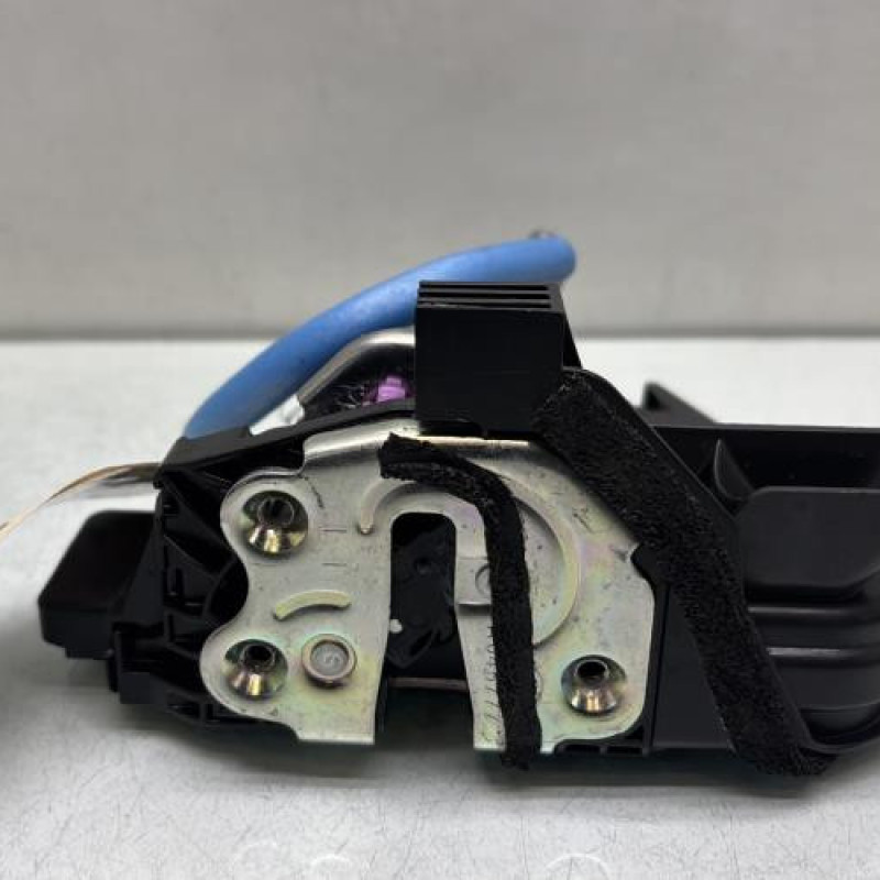 Serrure avant gauche KIA STONIC Photo n°1