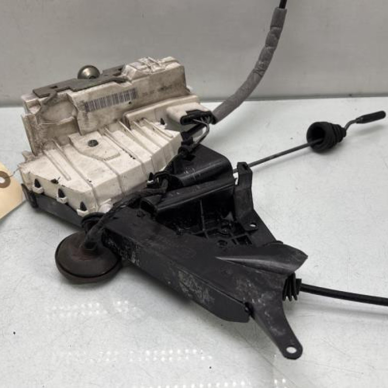 Serrure avant droit MERCEDES CLASSE A 169 Photo n°2