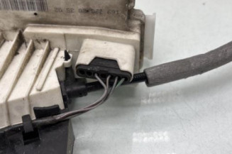 Serrure avant droit MERCEDES CLASSE A 169