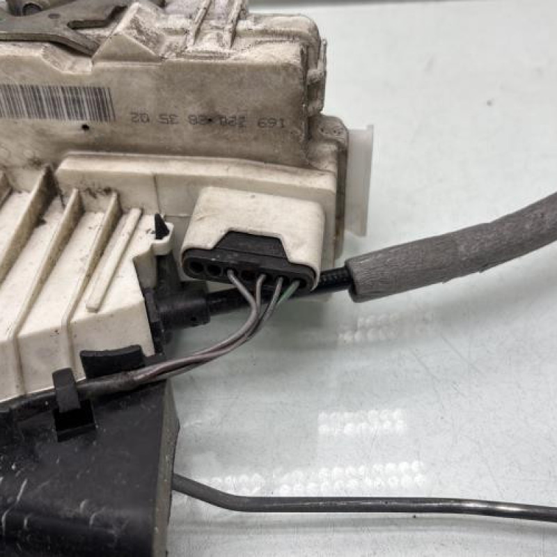 Serrure avant droit MERCEDES CLASSE A 169 Photo n°4