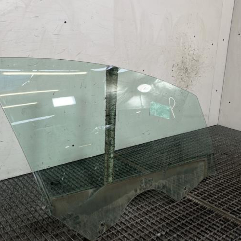 Vitre avant droit OPEL ASTRA J Photo n°3
