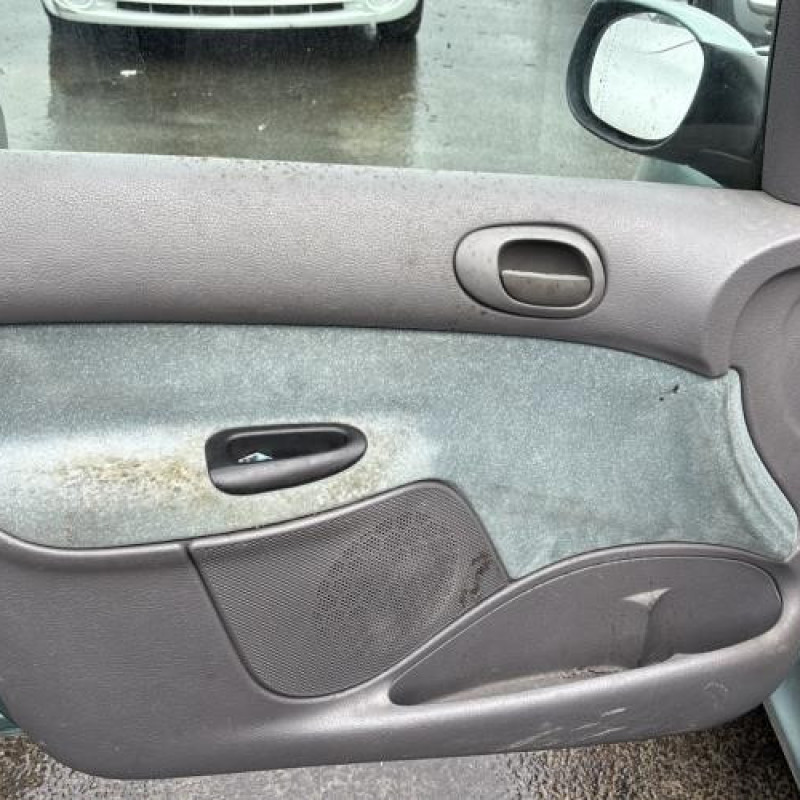 Reservoir essence PEUGEOT 206 Photo n°9