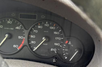 Reservoir essence PEUGEOT 206