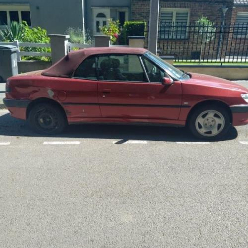 Pare choc avant PEUGEOT 306 Photo n°8
