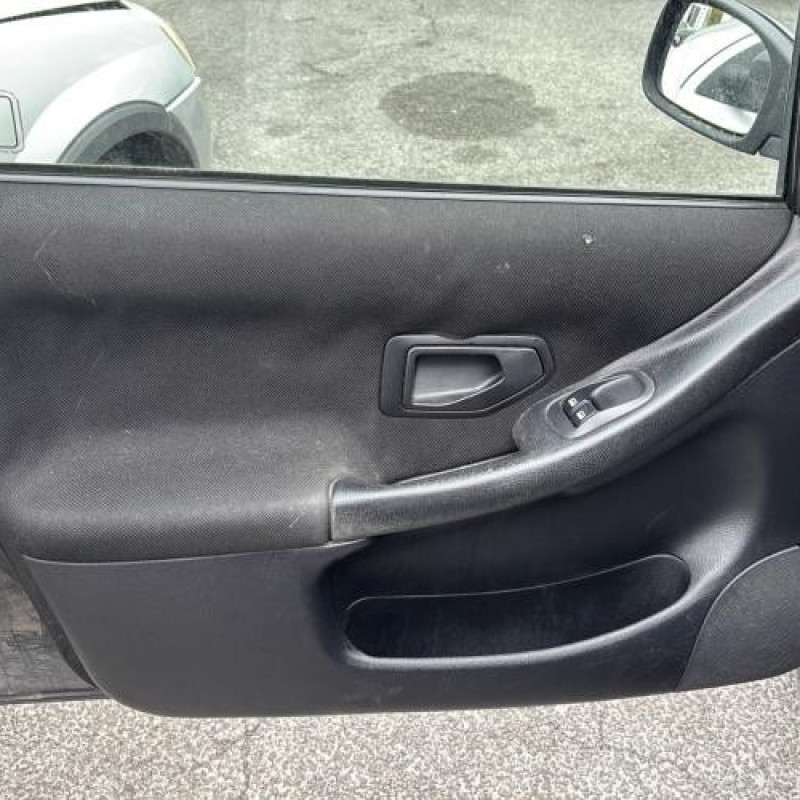 Pare choc avant PEUGEOT 306 Photo n°9