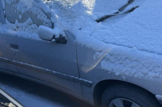 Pare choc arriere PEUGEOT 306