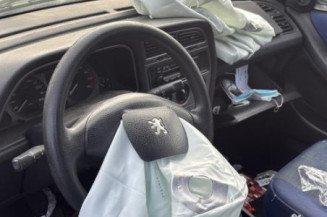 Leve vitre mecanique arriere droit PEUGEOT 306