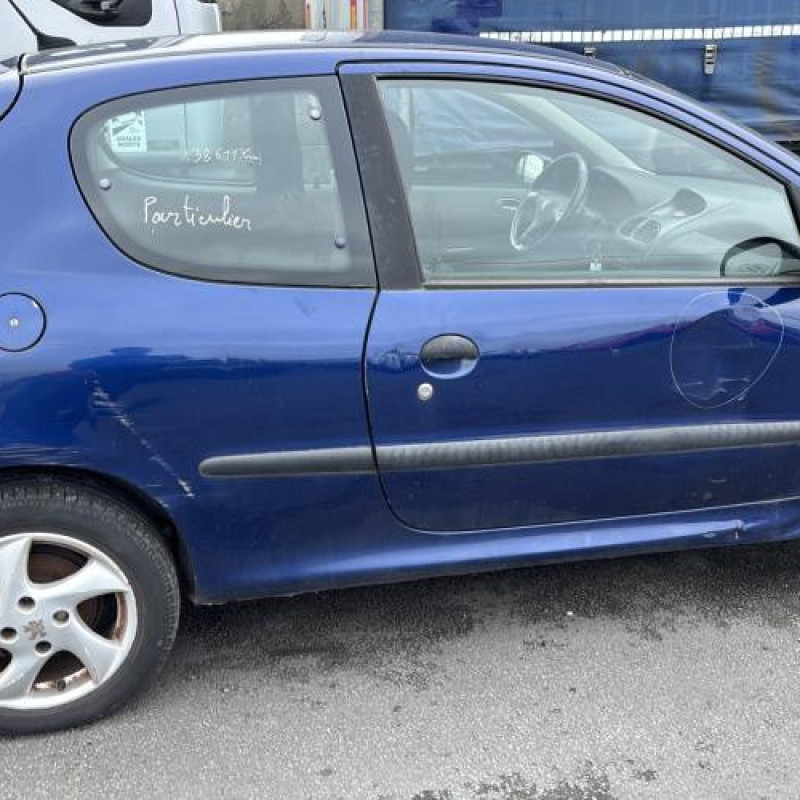 Reservoir essence PEUGEOT 206 Photo n°8