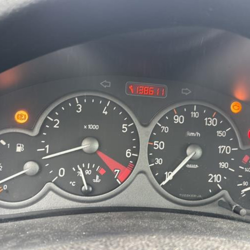 Reservoir essence PEUGEOT 206 Photo n°18