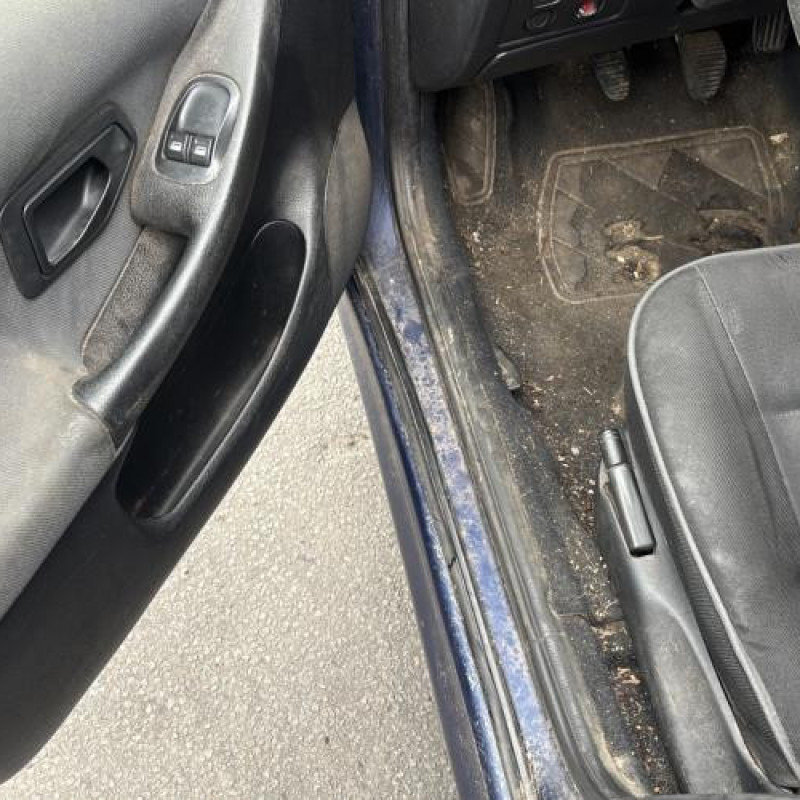 Pare choc arriere PEUGEOT 306 Photo n°10