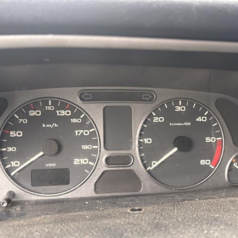 Pare choc arriere PEUGEOT 306 Photo n°18