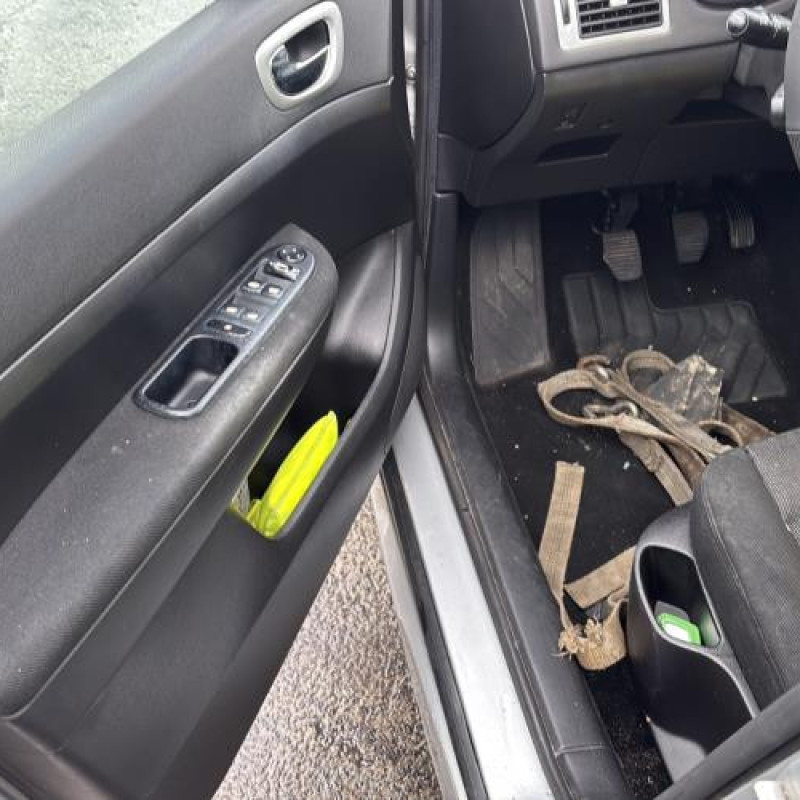 Custode arriere gauche PEUGEOT 307 Photo n°9