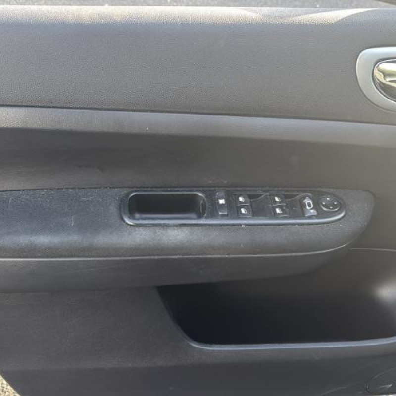 Custode arriere gauche PEUGEOT 307 Photo n°16