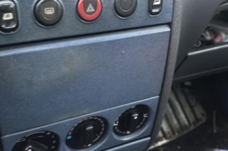 Bouton de coffre CITROEN BERLINGO 1