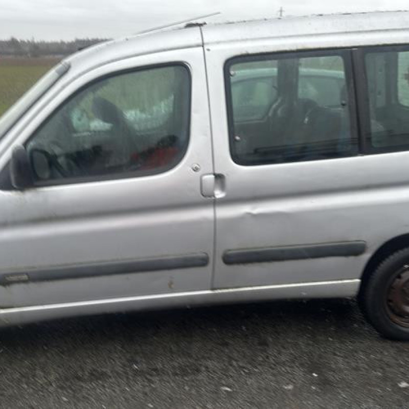 Bouton de coffre CITROEN BERLINGO 1 Photo n°15