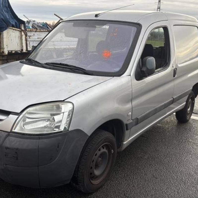 Reservoir essence PEUGEOT PARTNER 1 Photo n°1