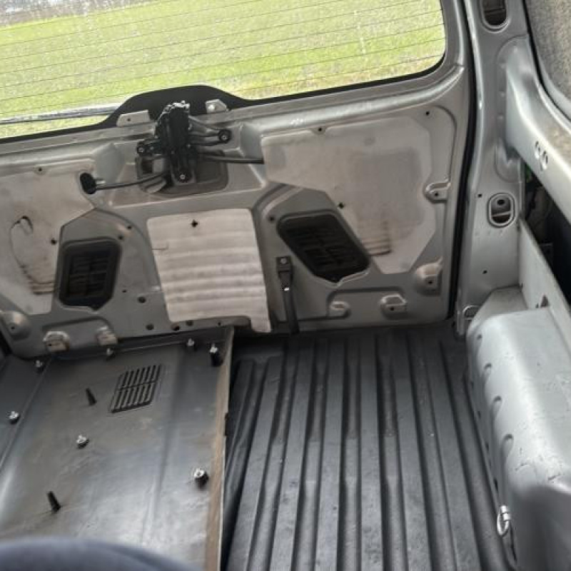 Reservoir essence PEUGEOT PARTNER 1 Photo n°14